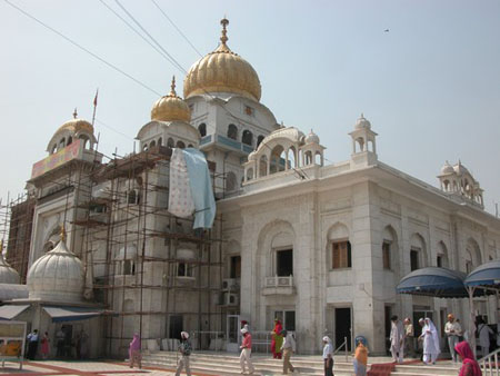 Kenya: Spiritual Safari to Mombasa - Sikh Temple Makindu | SikhNet