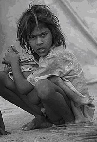 India-Poverty-b (39K)