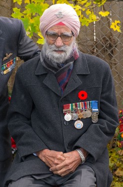 Daulat-247x375 (33K)