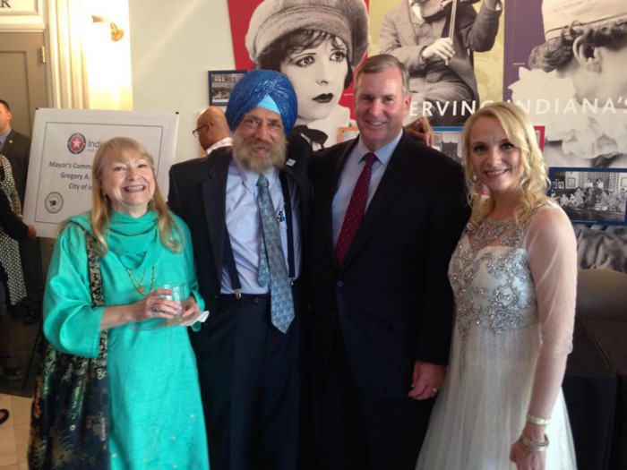 KP with Mayor Ballard- Mayor's Comm Svc Awards 9-22-14 (82K)