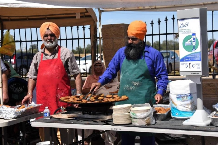 Hola Mohalla BC 4 (259K)