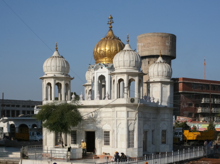 Gurdwara_Shaheed_Ganj_Sahib_Ji (134K)