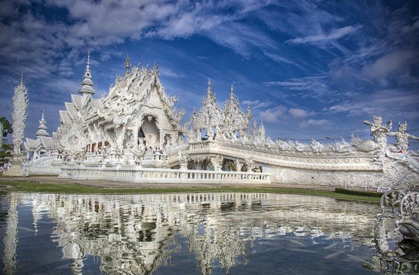 wat-rong-silvershine-600x394 (88K)