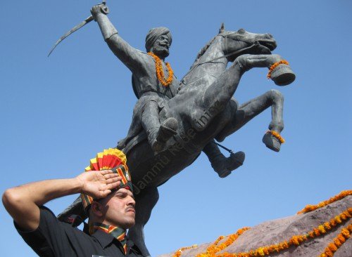 Gen-Zorawar-Singh (38K)