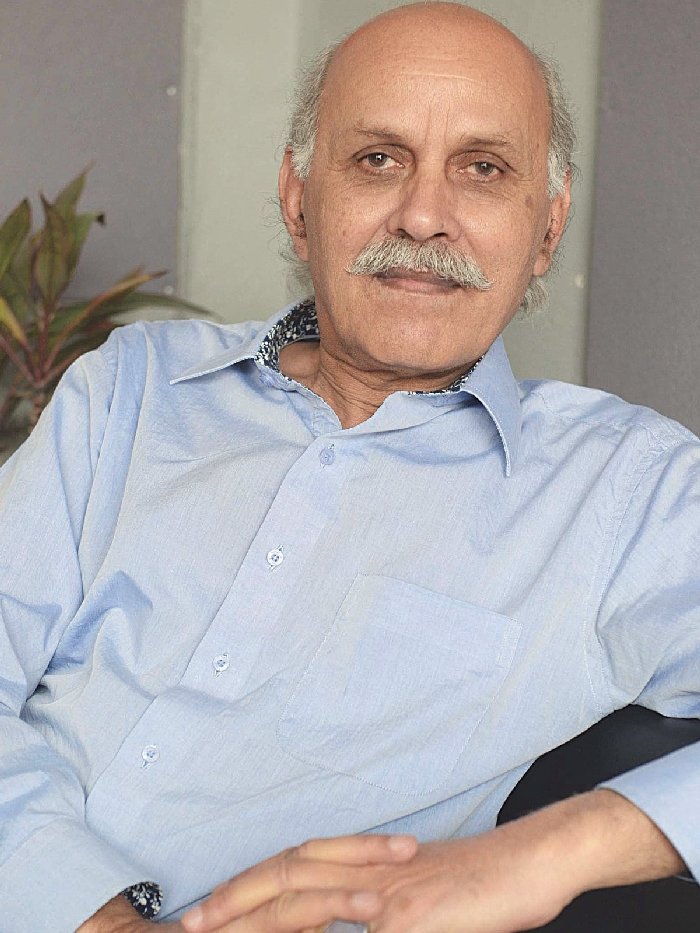 MushtaqSoofi (431K)