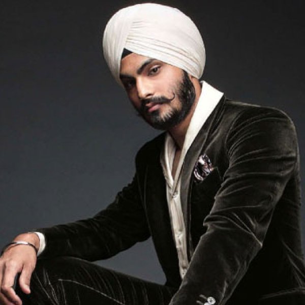 Daily Sikh Updates - Jatinder Singh Durhailay becomes the First Ever Sikh  Model for Louis Vuitton GQ Style. Recently many major companies are using  Sikh Models to promote their brands, Louis Vutton
